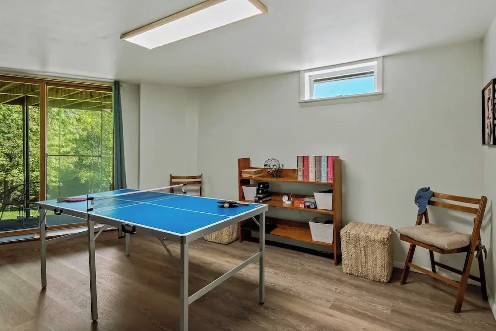 Lake It Right by Avantstay Lakefront w/ Dock, Hot Tub, Fire Pit & Game Room