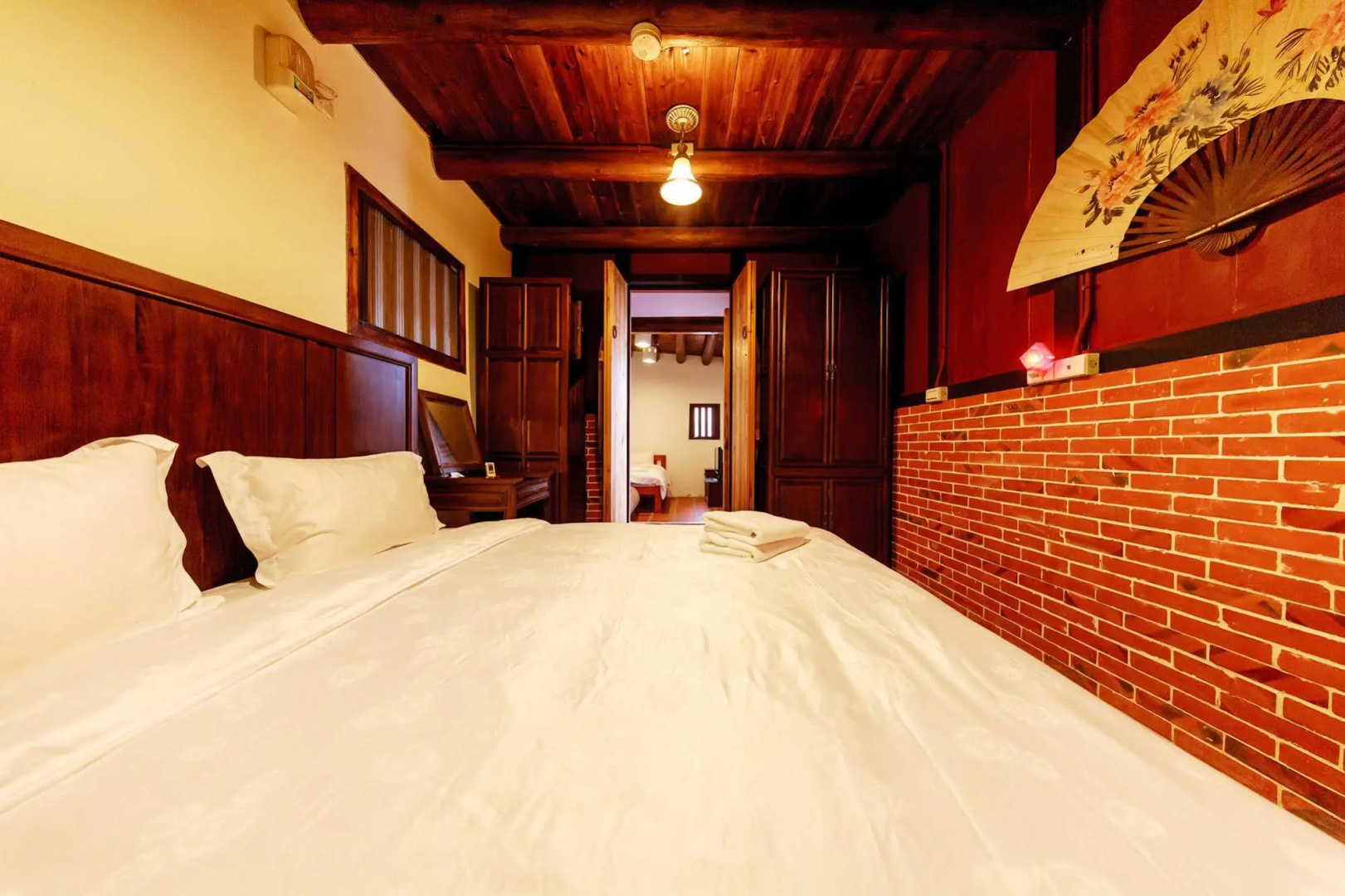 King Lam No 110 Bed & Breakfasts