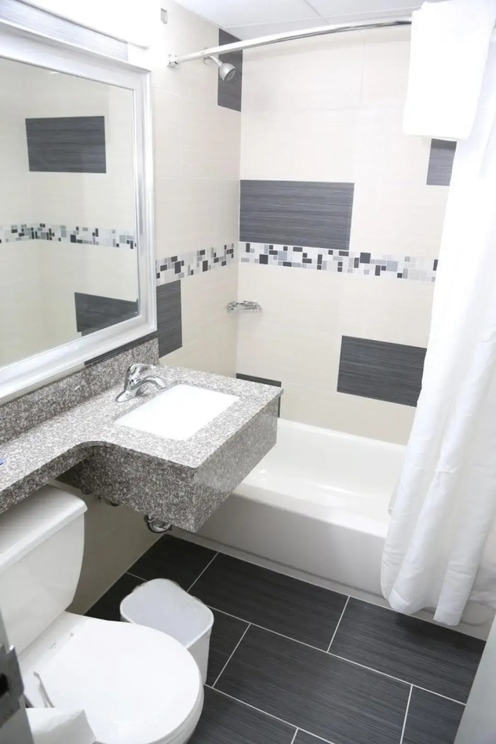 Red Carpet Inn Elmwood Park