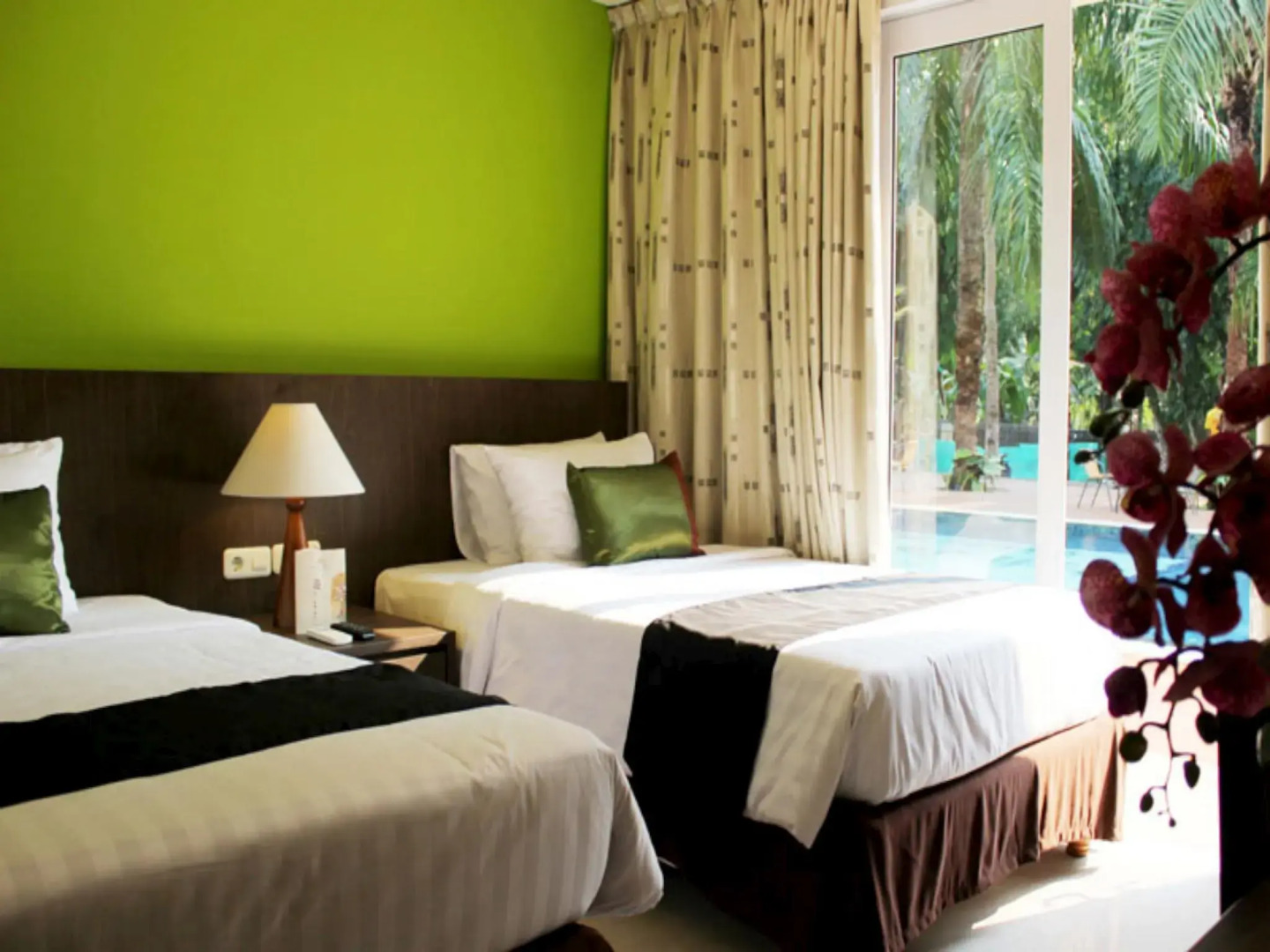 Bali de Anyer Hotel & Restaurant