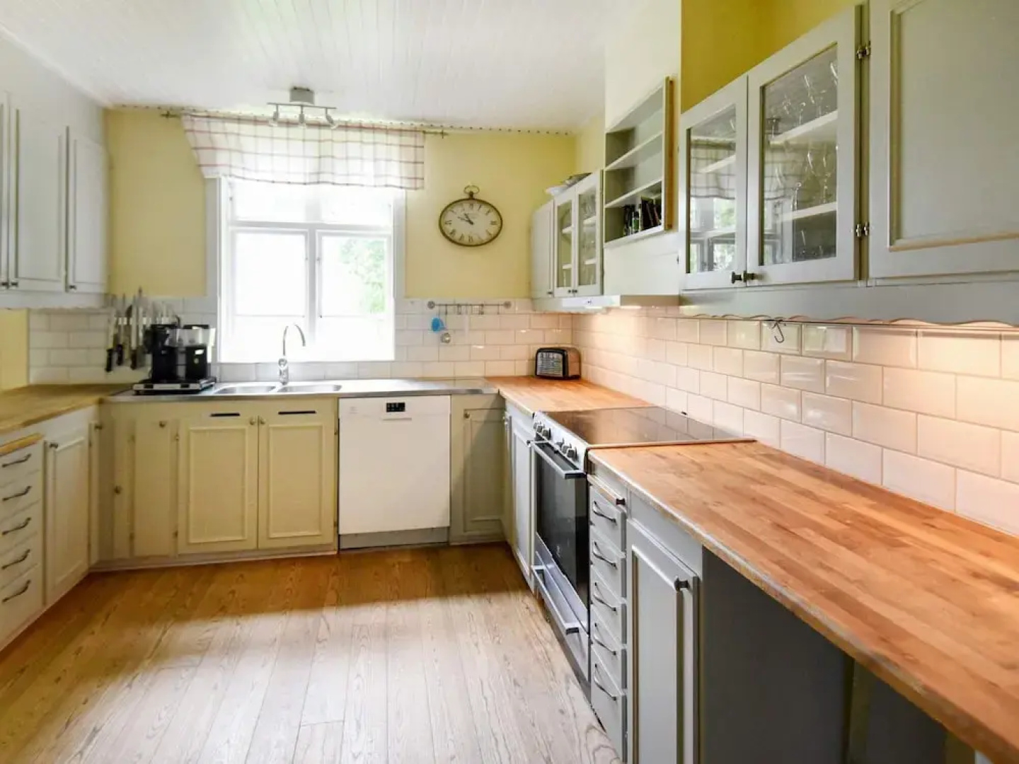 15 Person Holiday Home in Hjortkvarn-by Traum