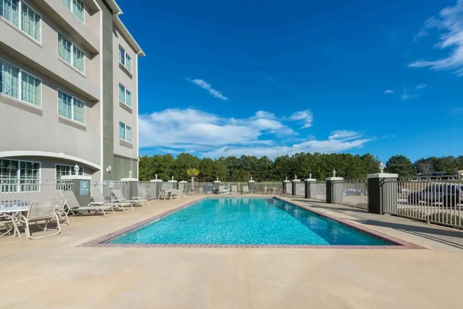 La Quinta Inn & Suites By Wyndham Leesville Ft. Polk