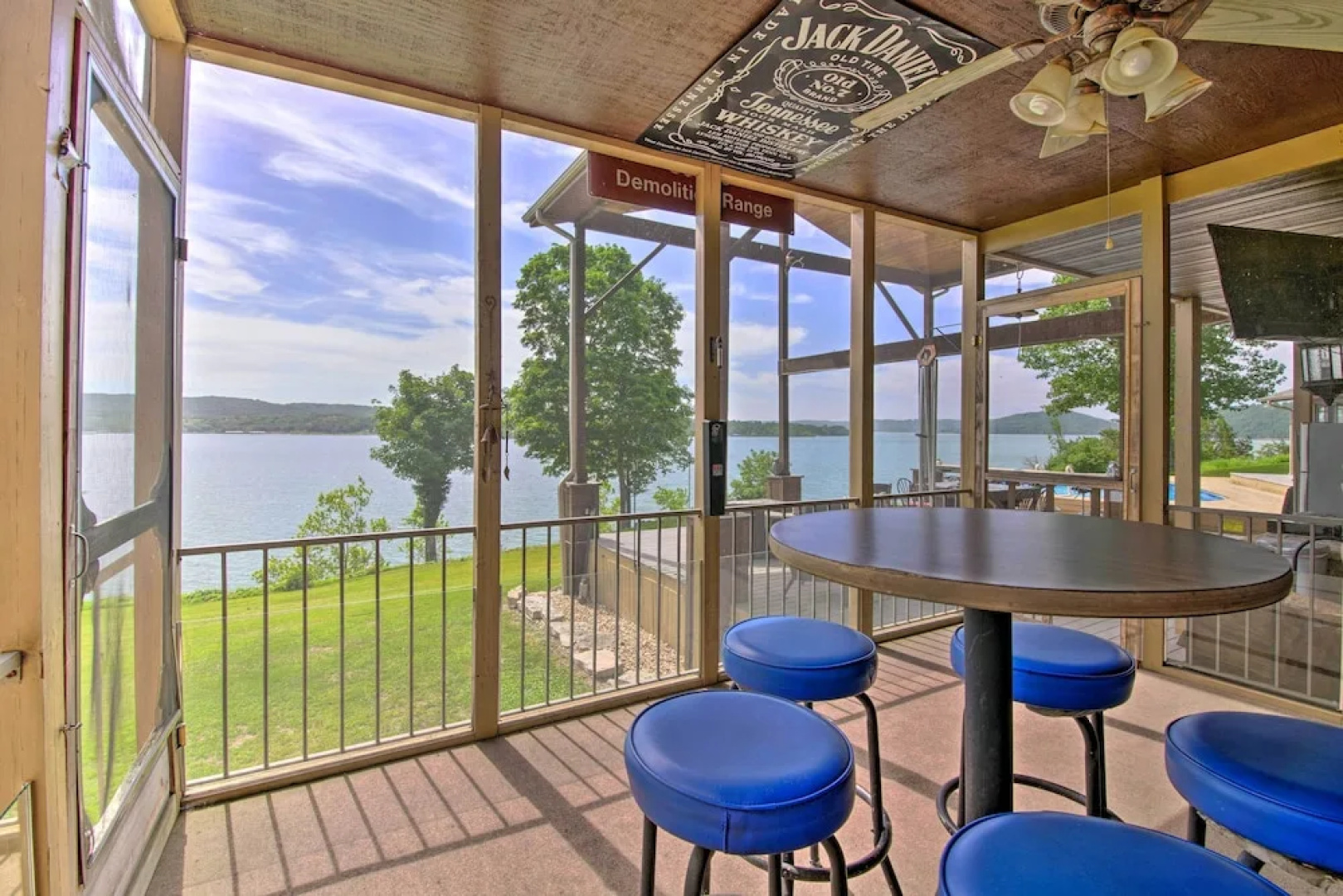 Inviting Home w/ Pool & Hot Tub on Table Rock Lake