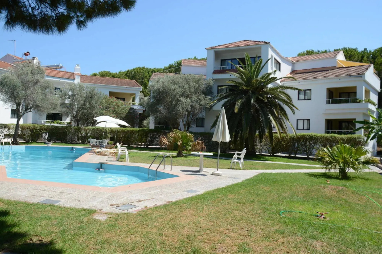 Niki Hotel Apartments