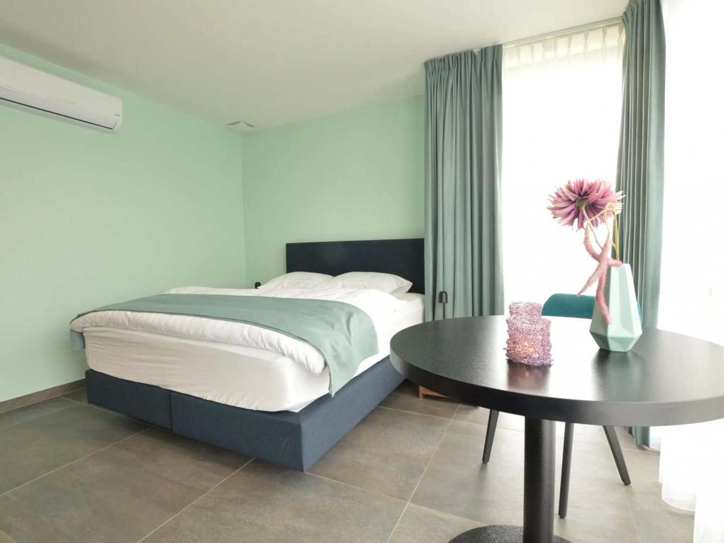 Lovely Holiday Home 'Walleken' With A Pond