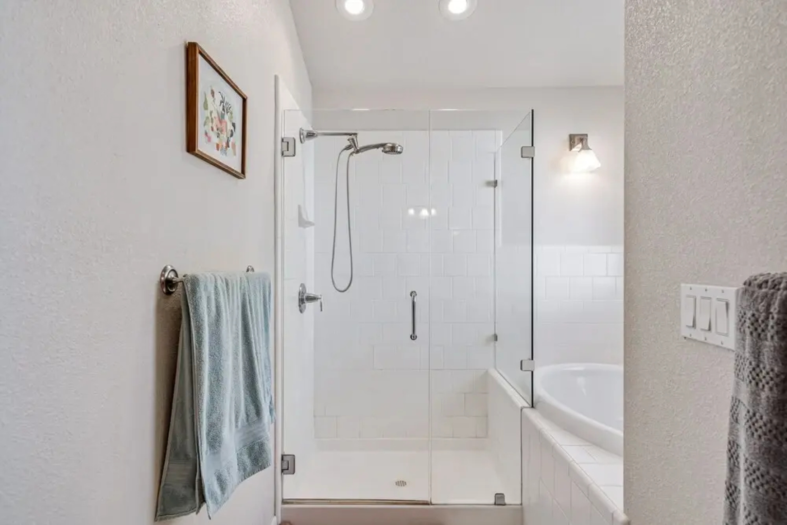 Cloudside - 2-Level Home Near Marina Beach by Yosemite Region Resorts