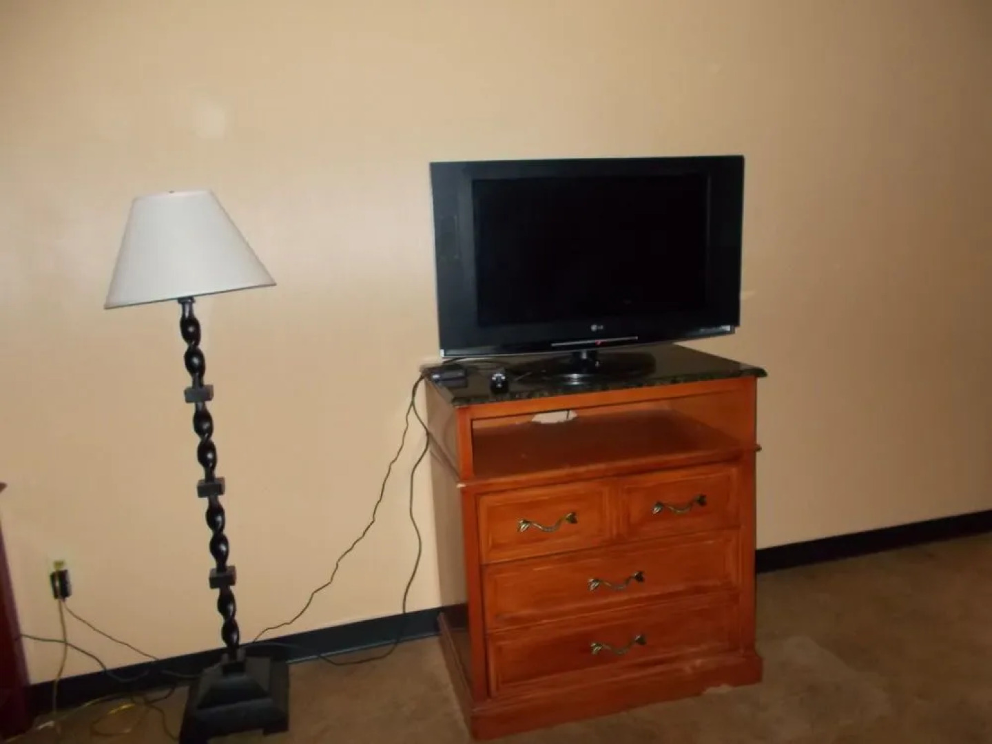 Seasons Inn and Suites