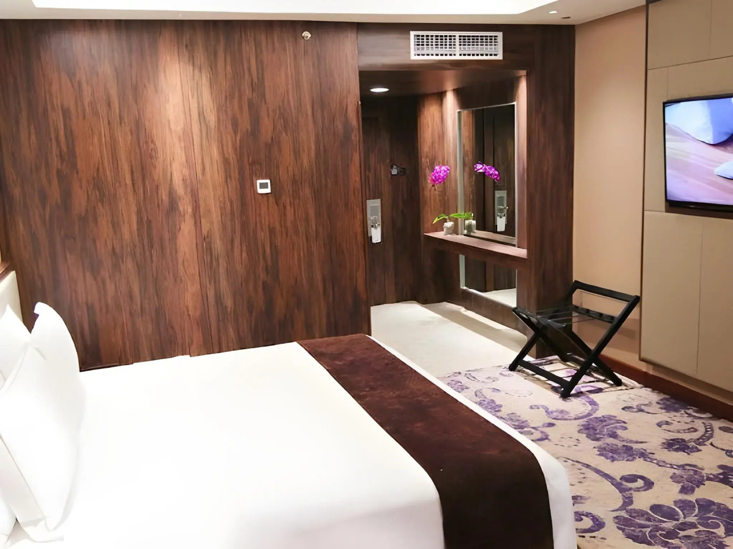 The Arista Hotel