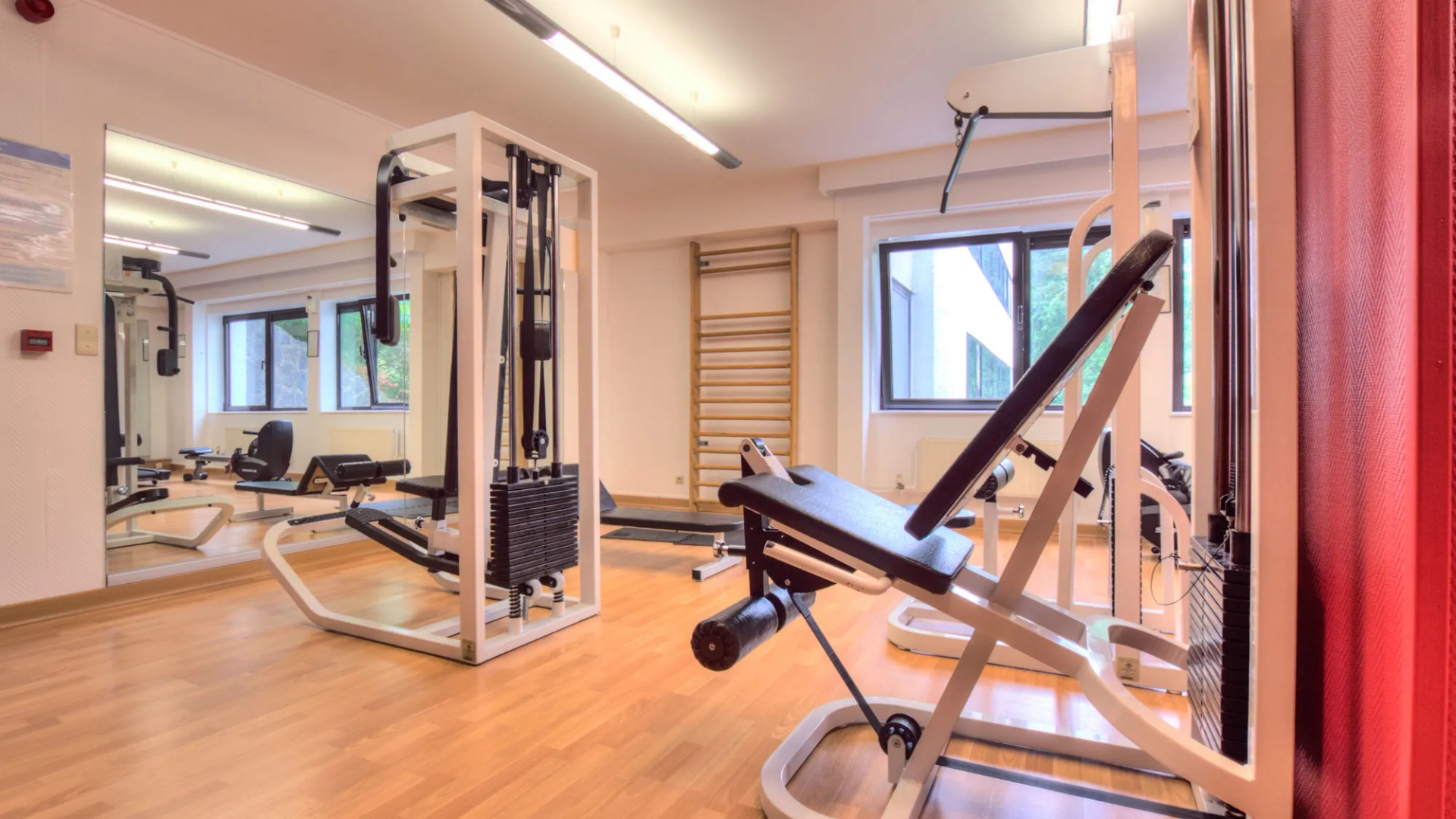 Hotel & Aparthotel Casteau Resort Mons