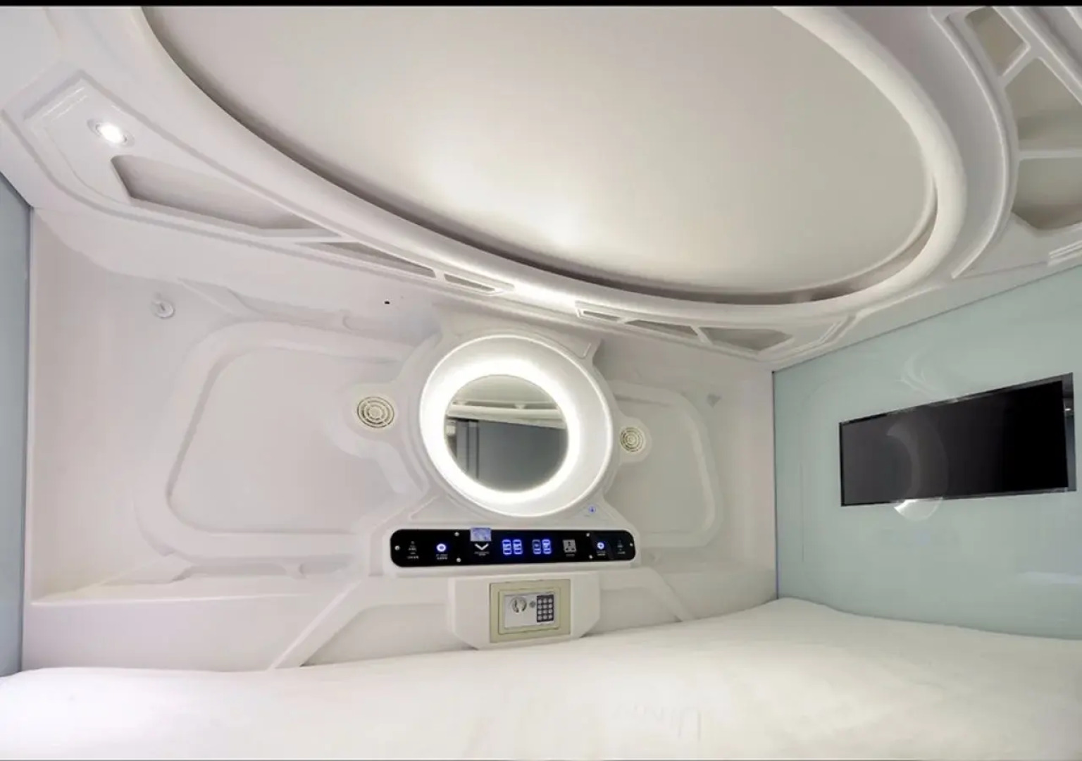 UINN TRAVEL - Hostel