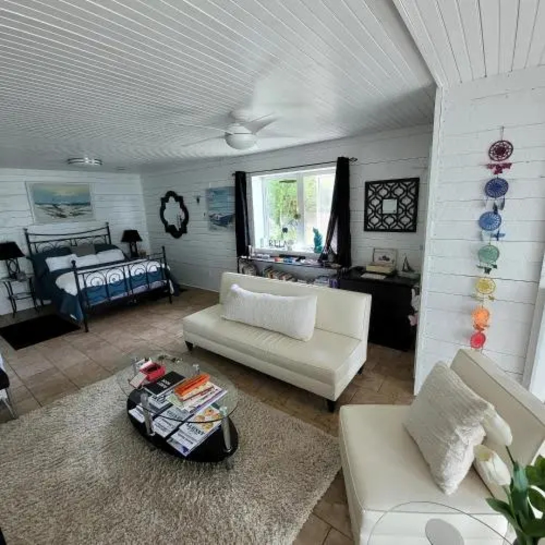 Butterfly Beach House Bed & Breakfast