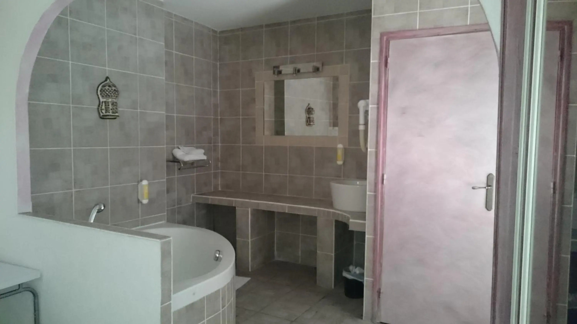 Hôtel Martigues Le 5