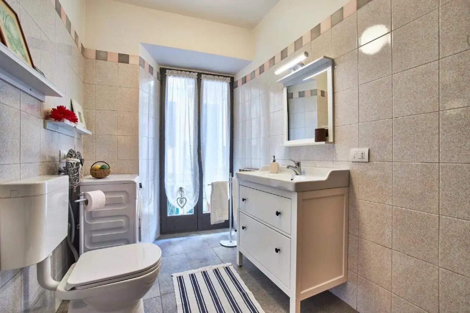 Bella Omegna Apartments