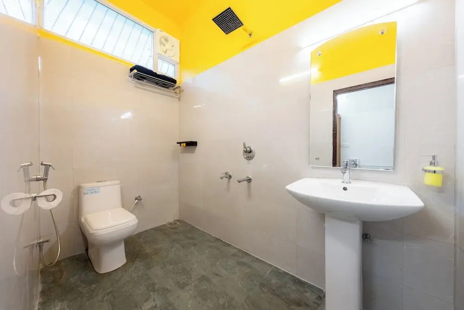 The Hosteller Coorg, Madikeri