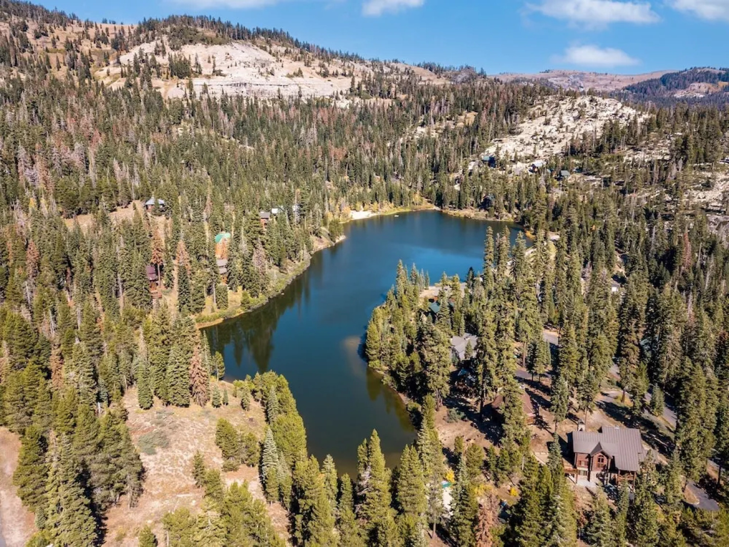 AMAZING VIEWS- MODERN HOME- SH #14 by Bear Valley Vacation Rentals