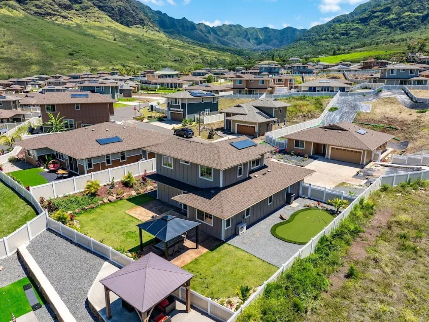 @ML Ocean View, Golf, Gazebo and Bbq, we Have All!