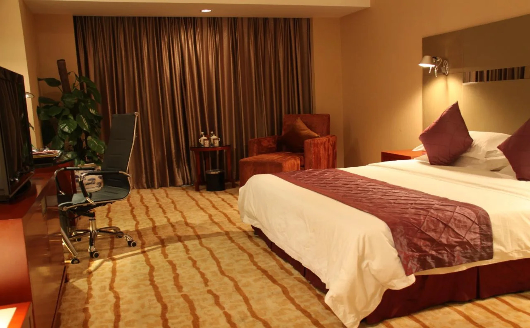 Anning Mingzhu Hotel