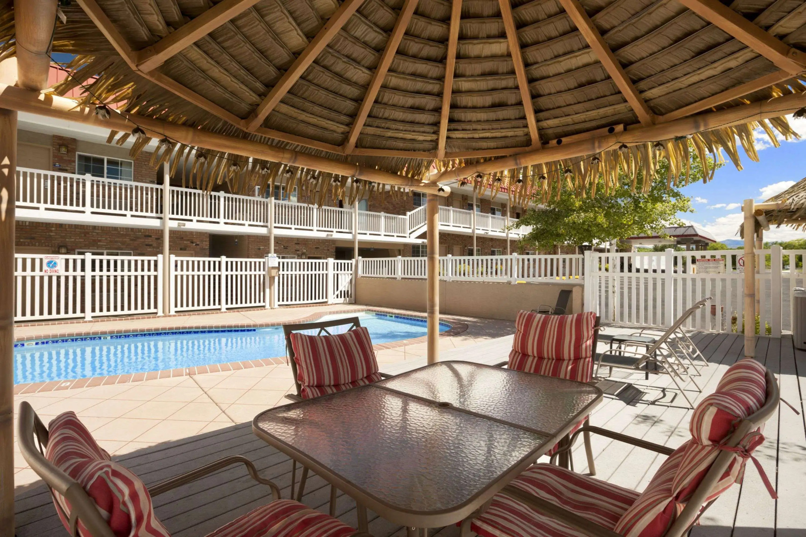 Days Inn by Wyndham Montrose