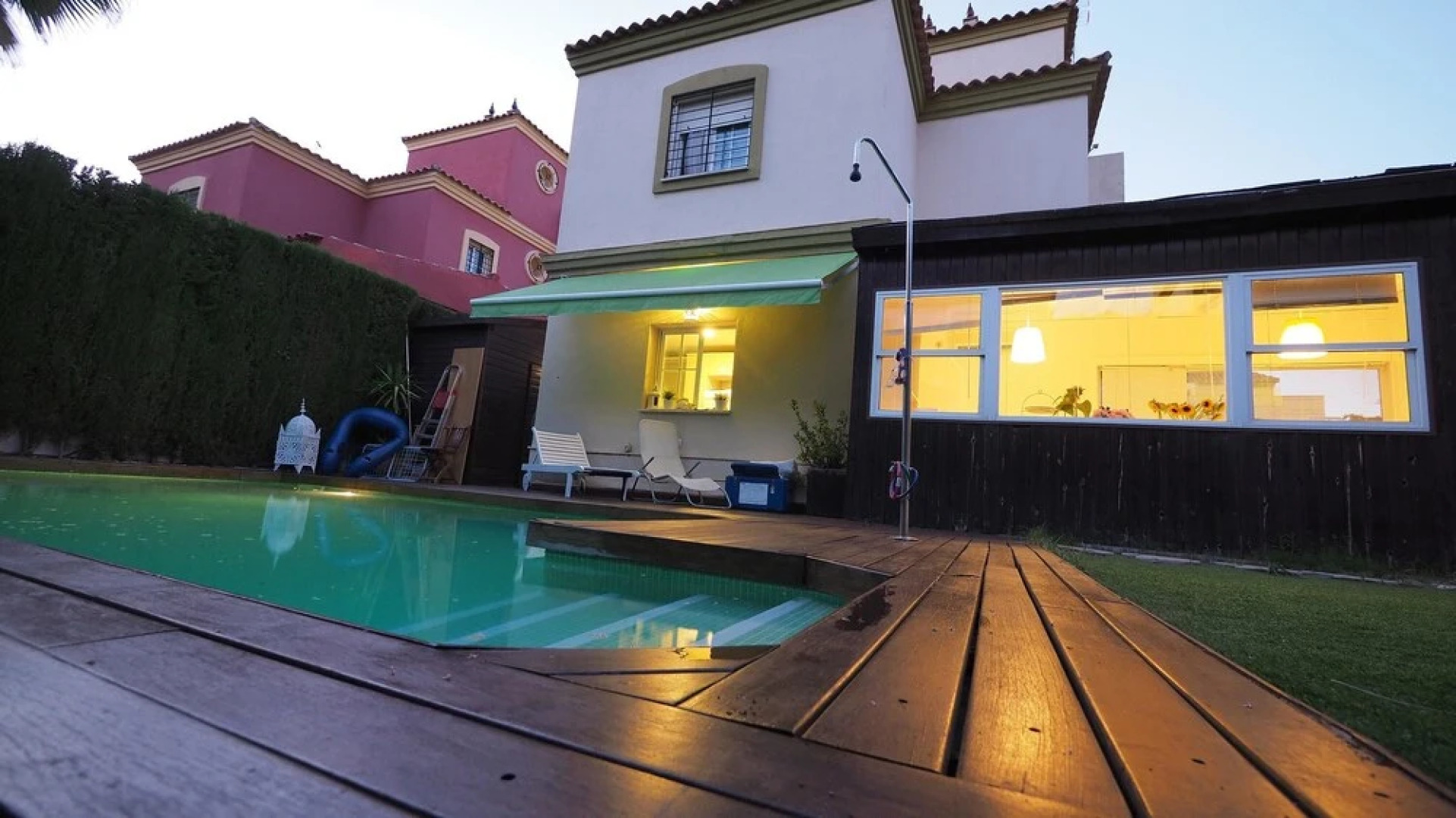Villa With 4 Bedrooms in Tomares, With Private Pool, Enclosed Garden a