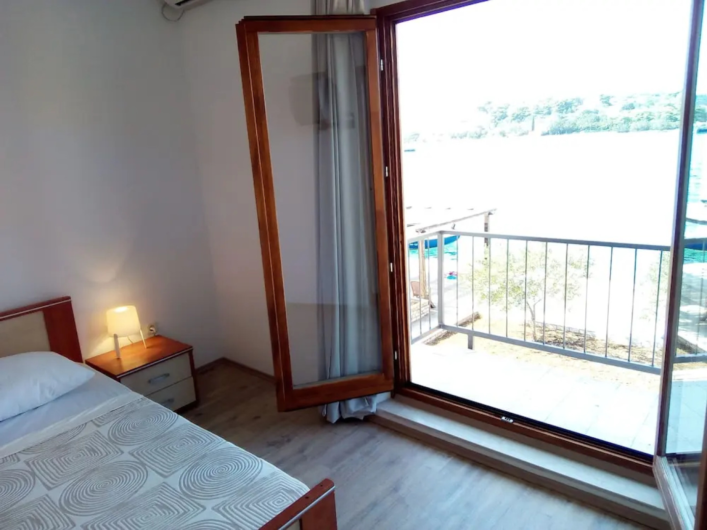 Sea Turtle Apartments