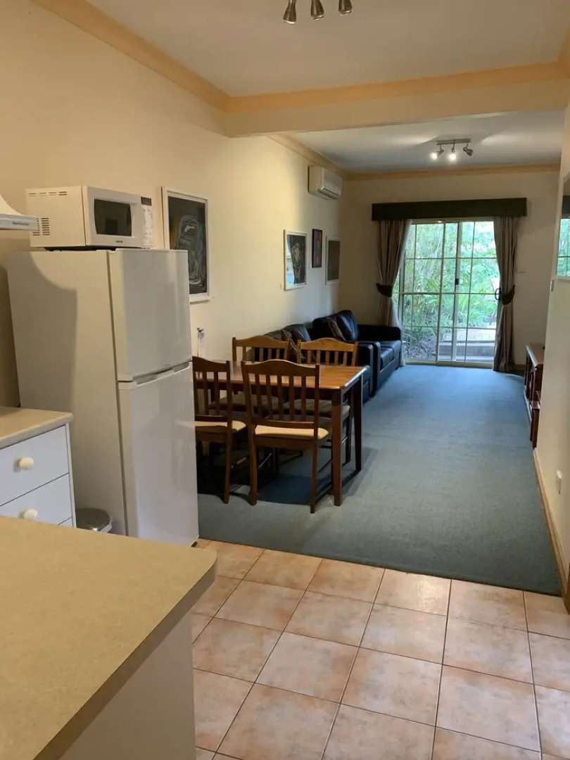 Oasis Inn Ulladulla - Guest 18 Years and Older