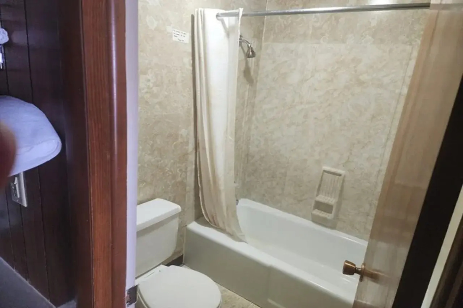 1st Inn By OYO Quinter Hwy 70 KS