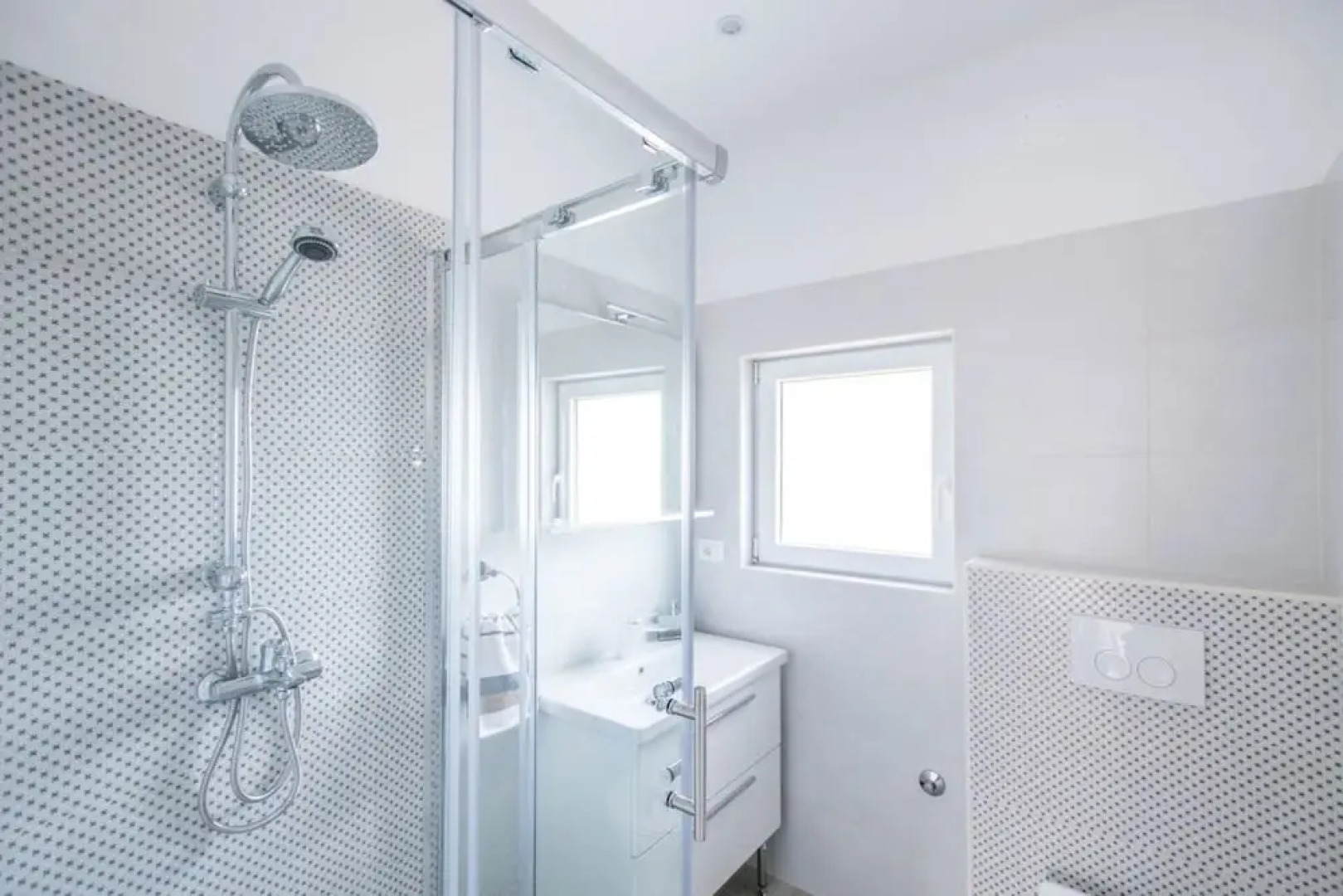 Remarkable 5-bed Villa in Labin