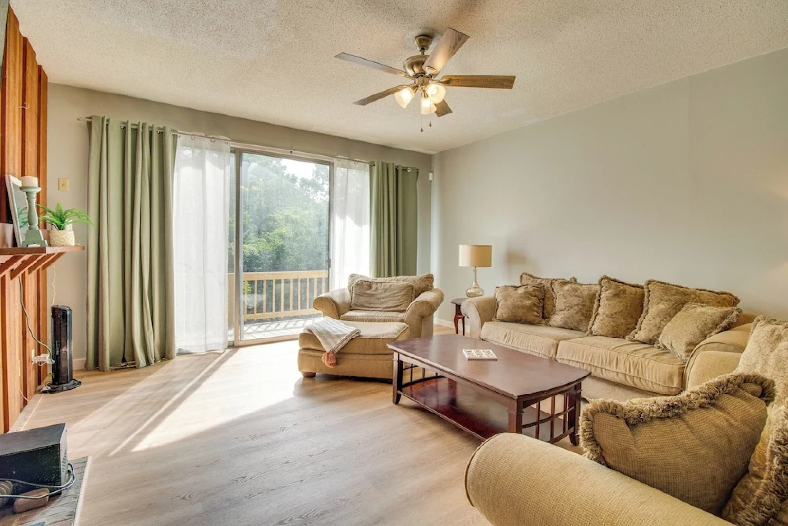 Spacious Mountain Home Retreat Near Norfork Lake!