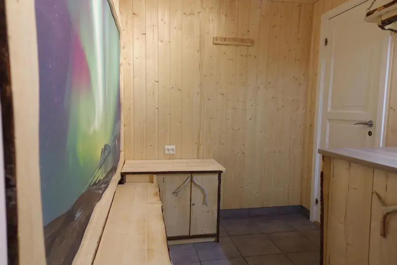 Wild Caribou Wilderness Cabin