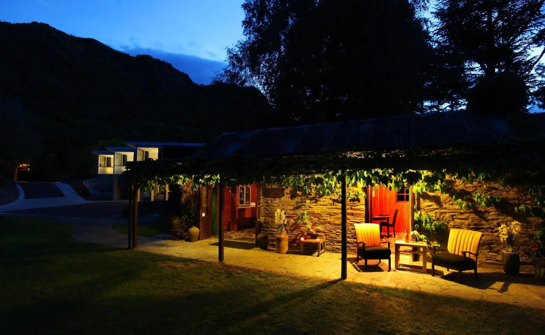 The Arrow Private Hotel