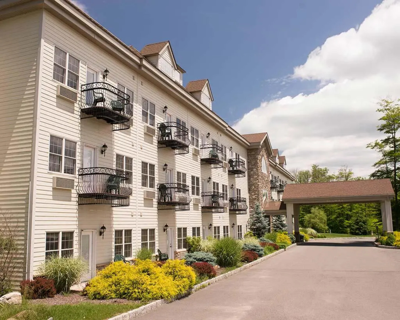 Willowbrook at Lake Harmony, Lake Harmony, United States