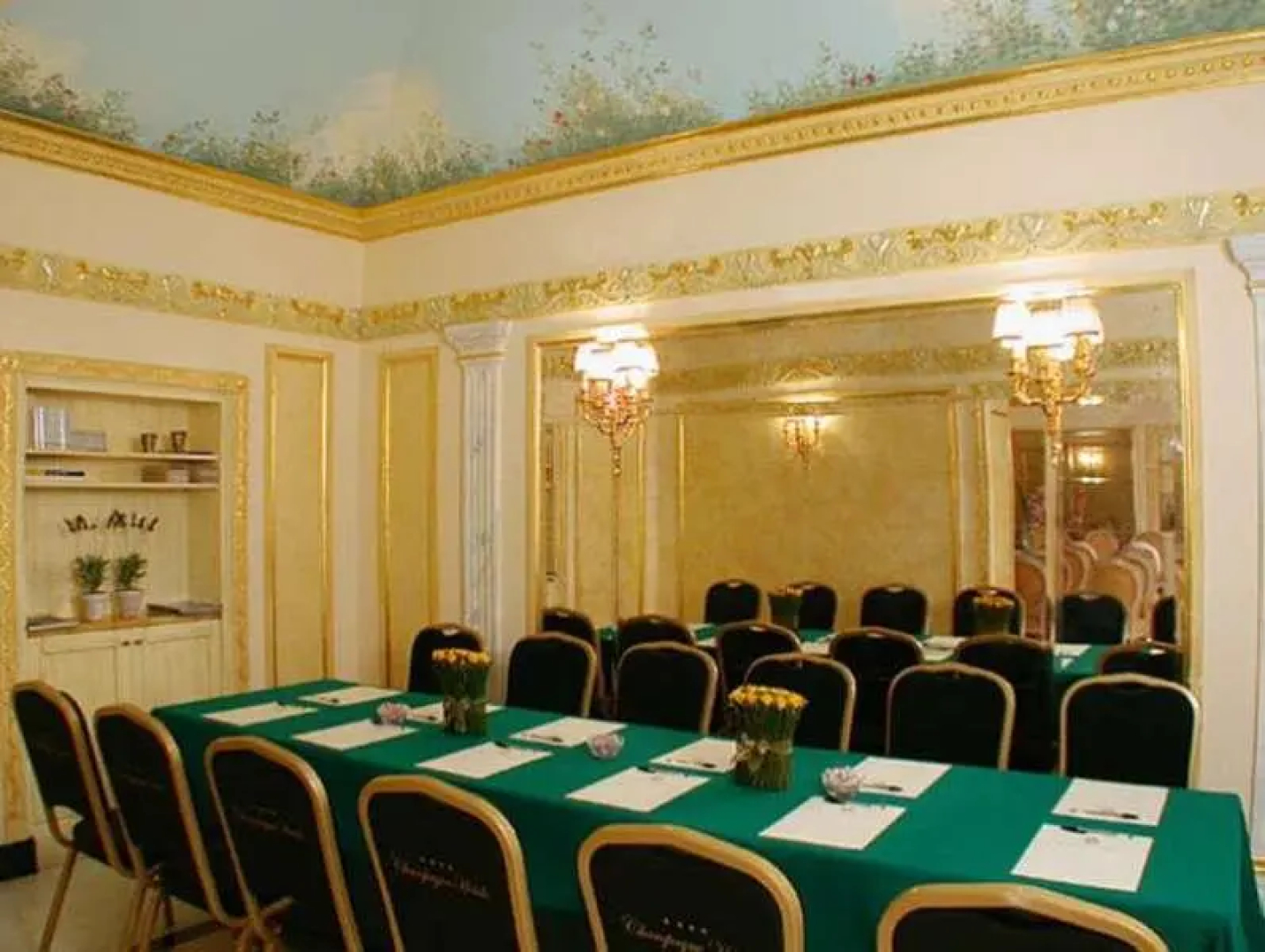 Champagne Palace Hotel