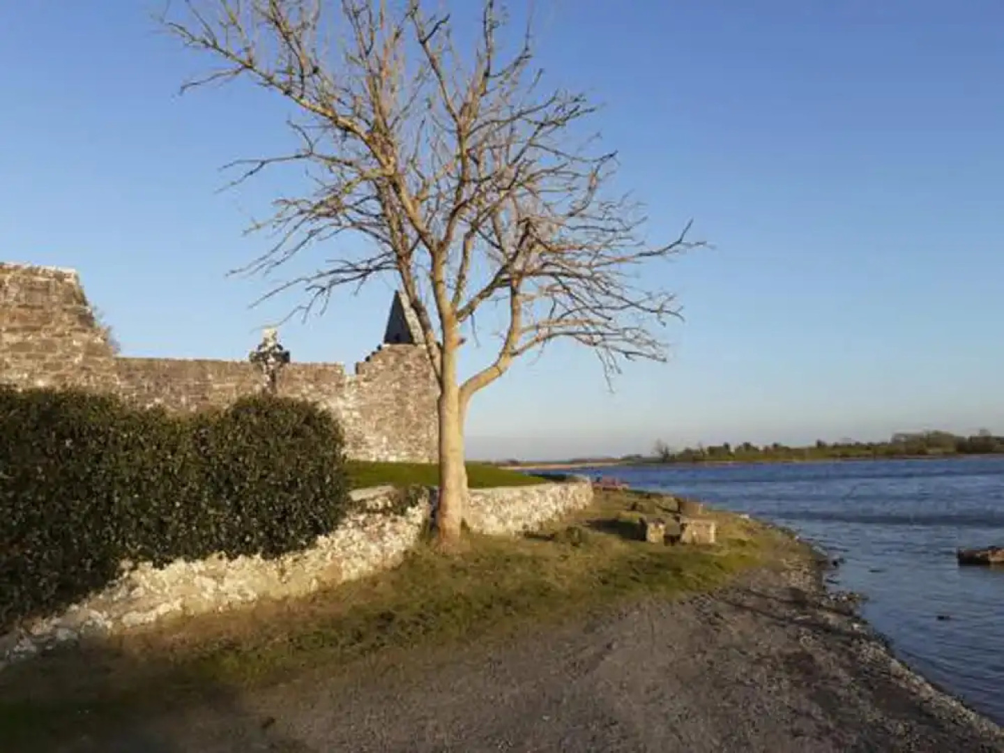 Spacious 6-bed House 10 Minutes From Knock Airport