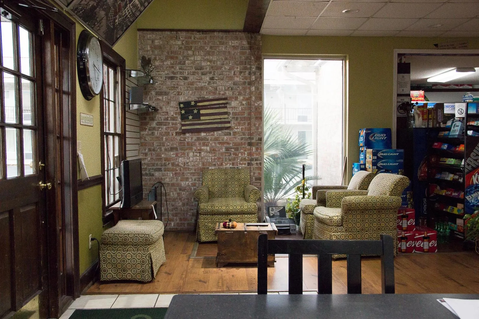 Cocomo Inn and Suites