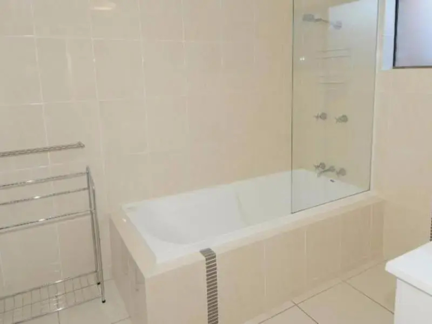 Crompton Court 2 Apartment