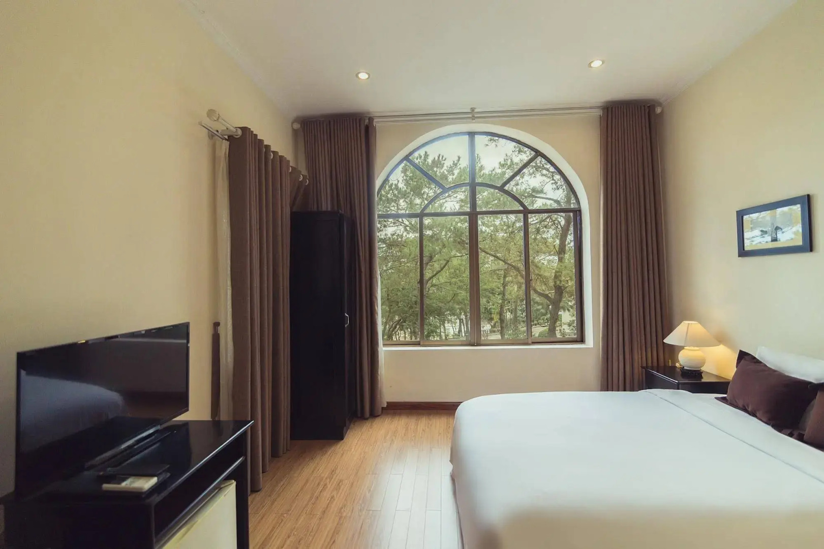 Sai Gon Ha Long Hotel