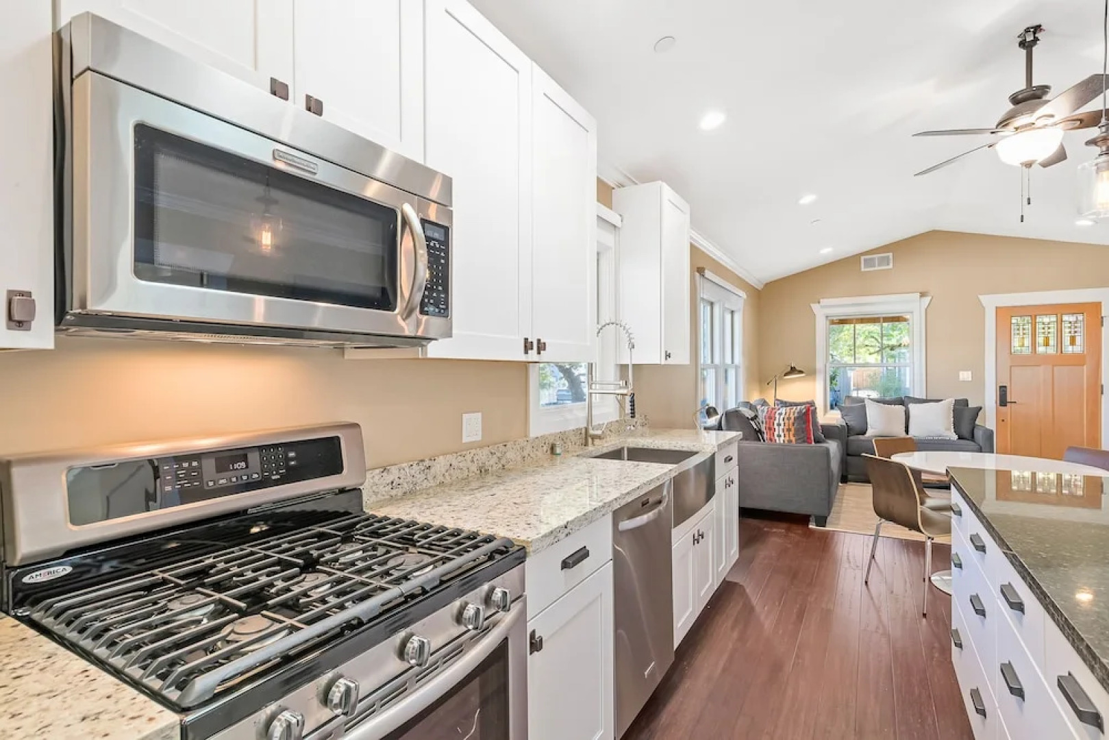 Apartment in Petaluma #140855 2 Bedrooms 1 Bathroom Apts