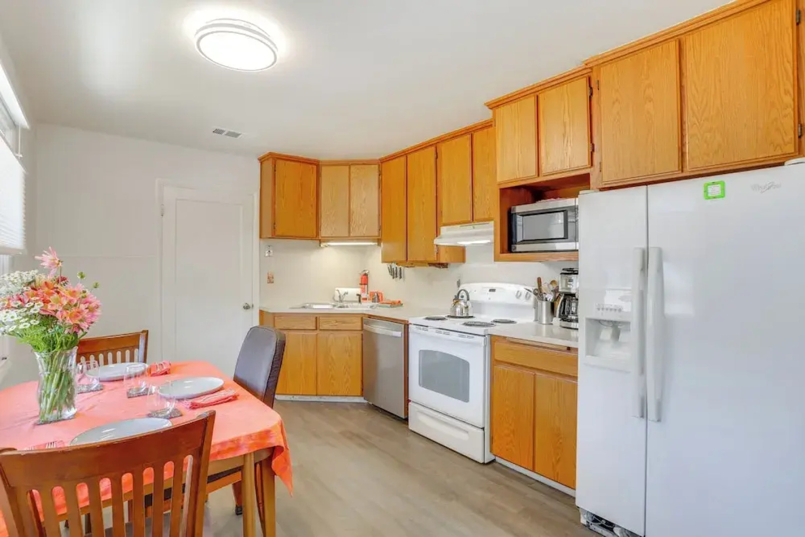 11 Mi to Arcata Bay: Home w/ Garden in Blue Lake!