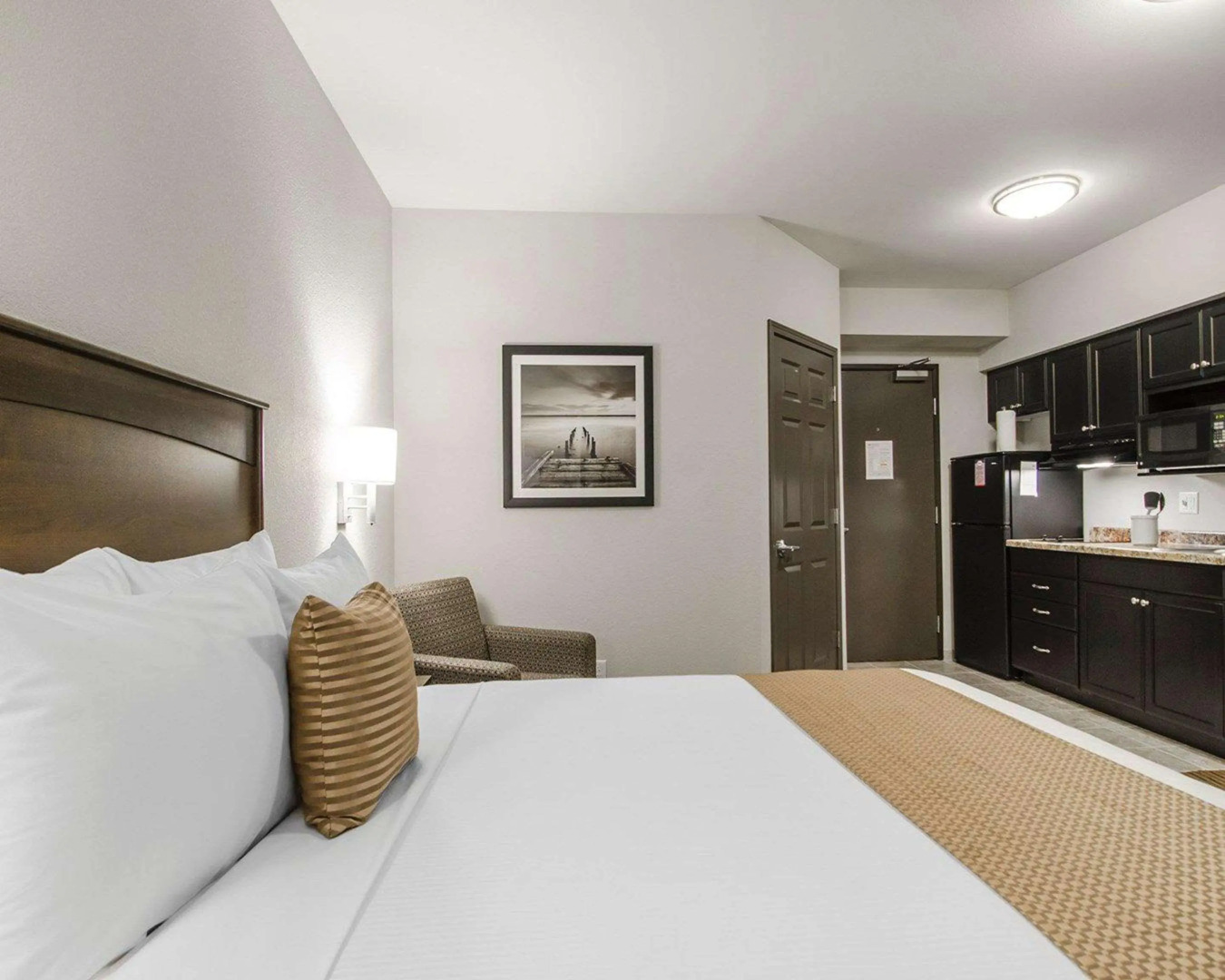 Suburban Extended Stay Hotel Estevan