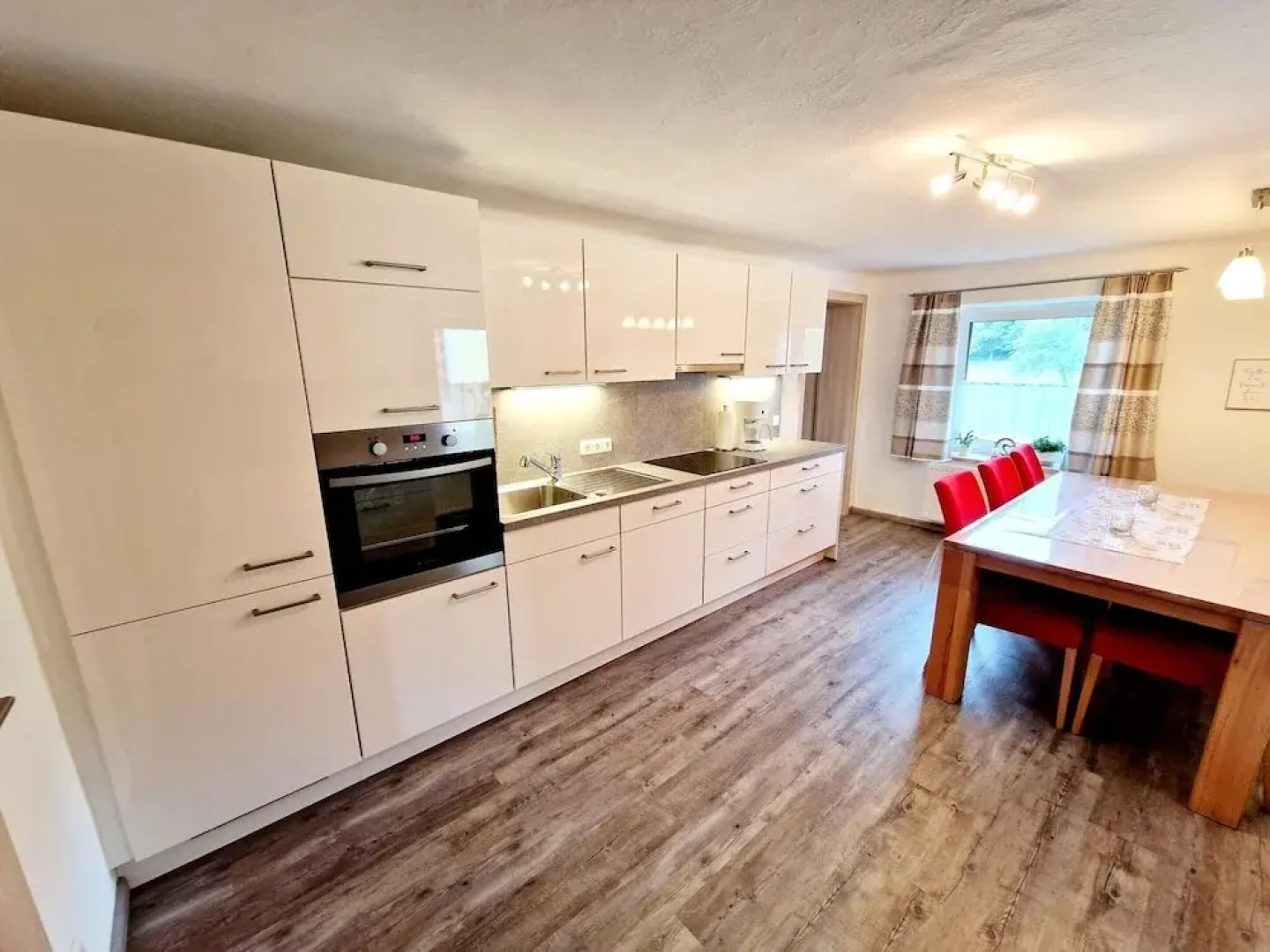 Beautiful Apartment Near Worthersee