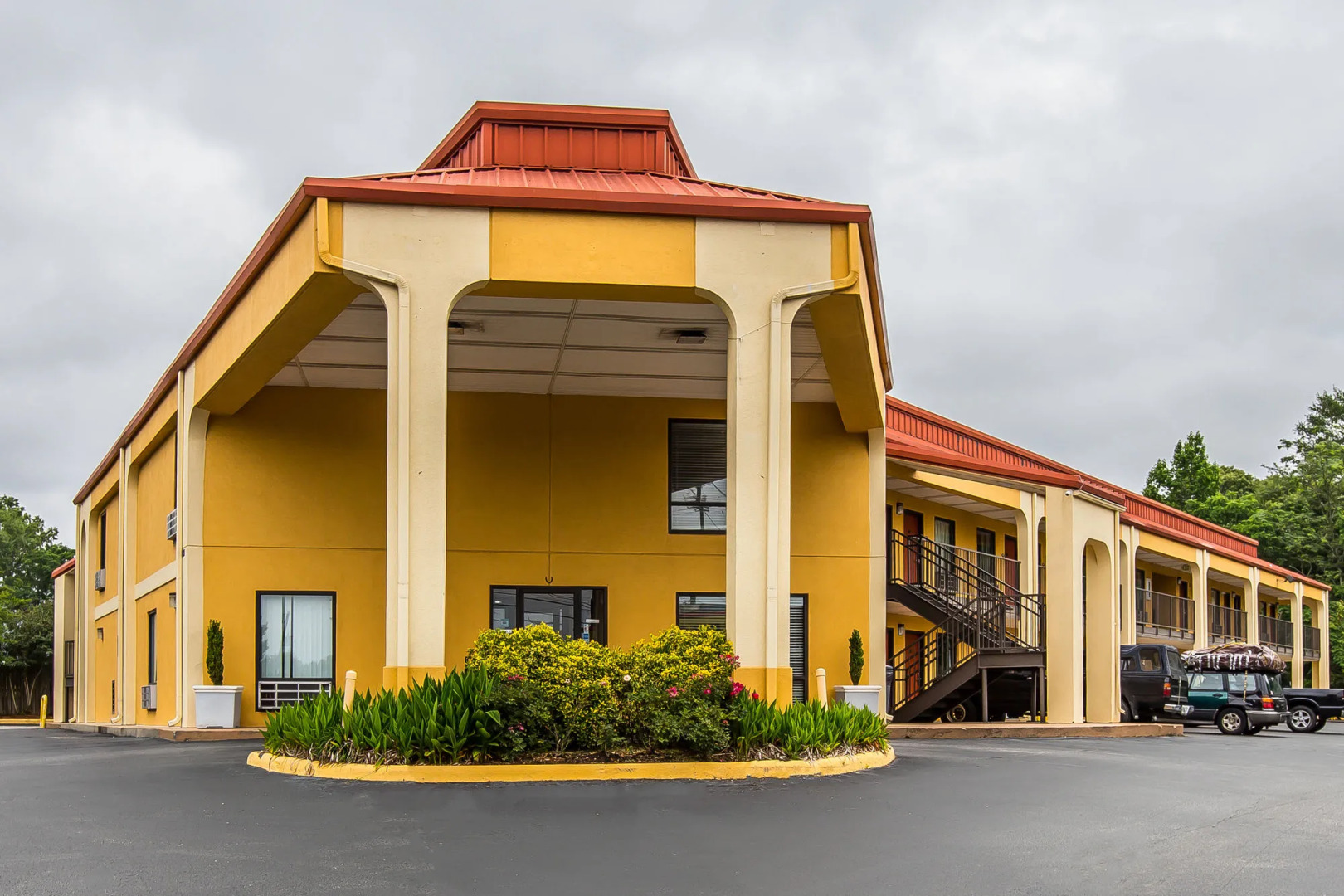 Auburn Lodge Near University