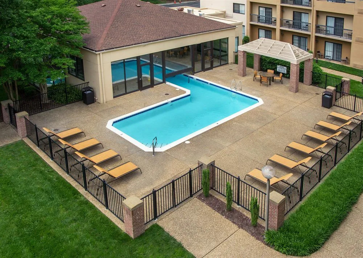 Courtyard Williamsburg Busch Gardens Area