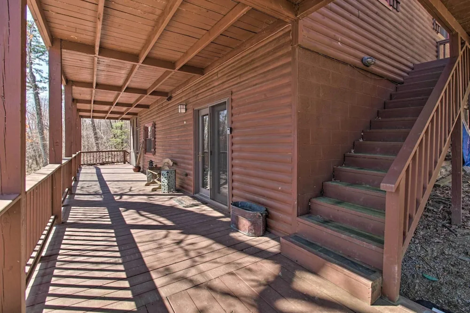 Cabin w/ Decks & Fire Pit Near Lost River!