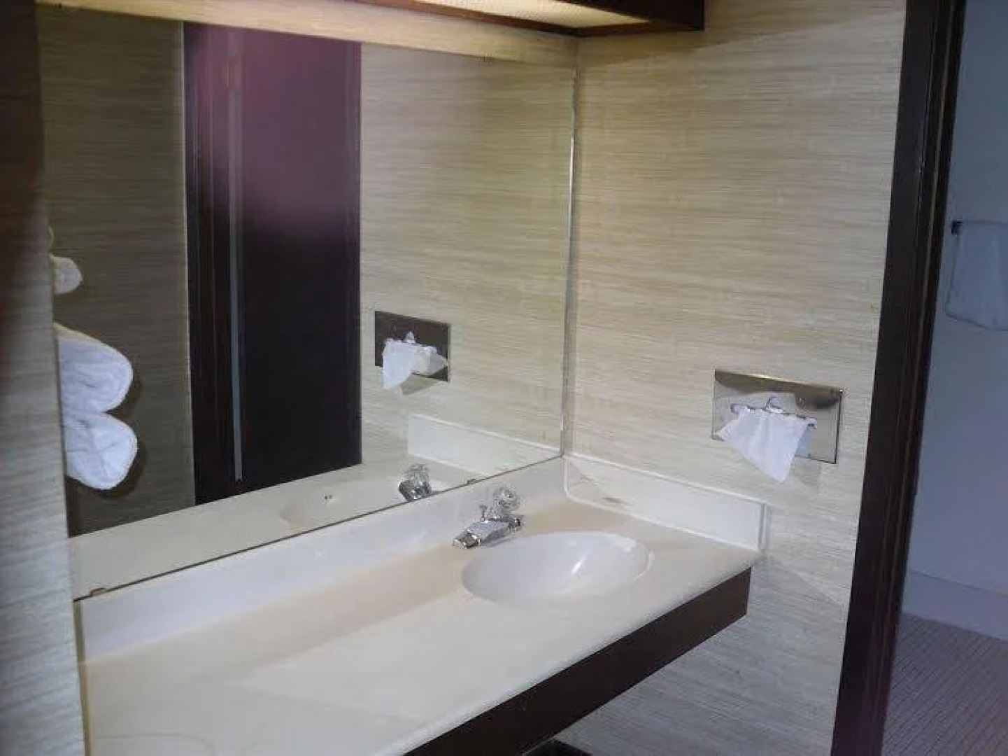 Road Star Inn Green Bay