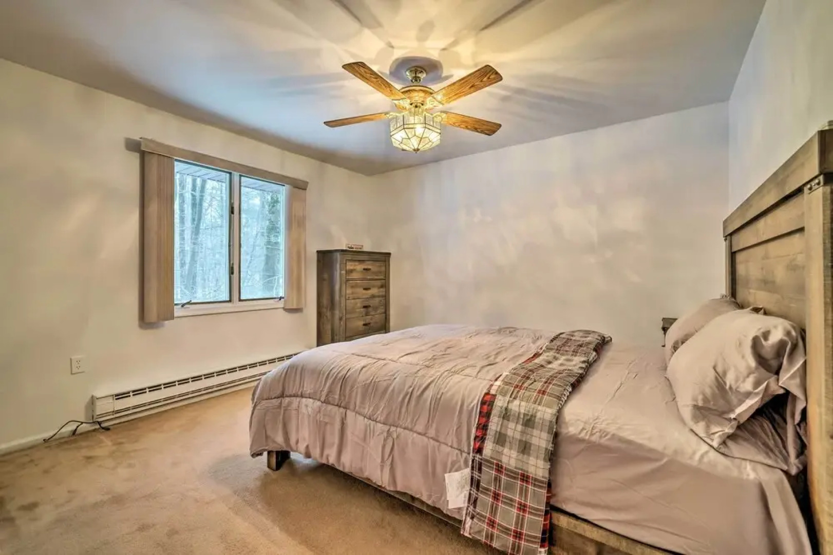 Pocono Pines Home ~ 10 Mi to Skiing & Hiking!