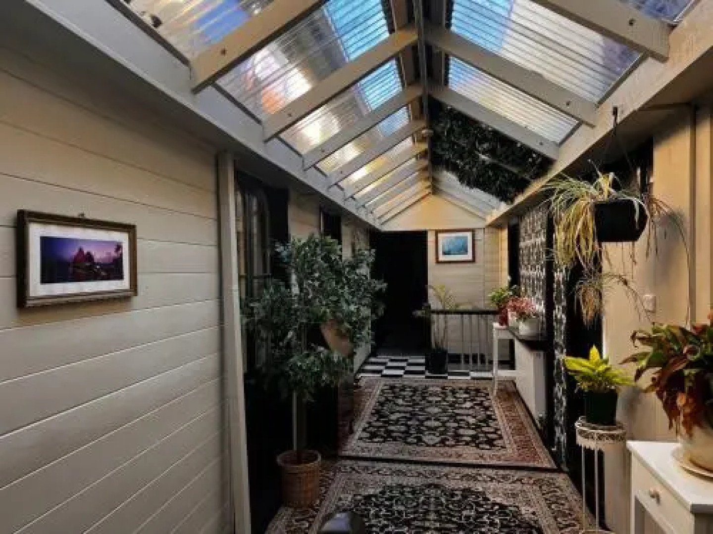 Quality Inn St. Mounts