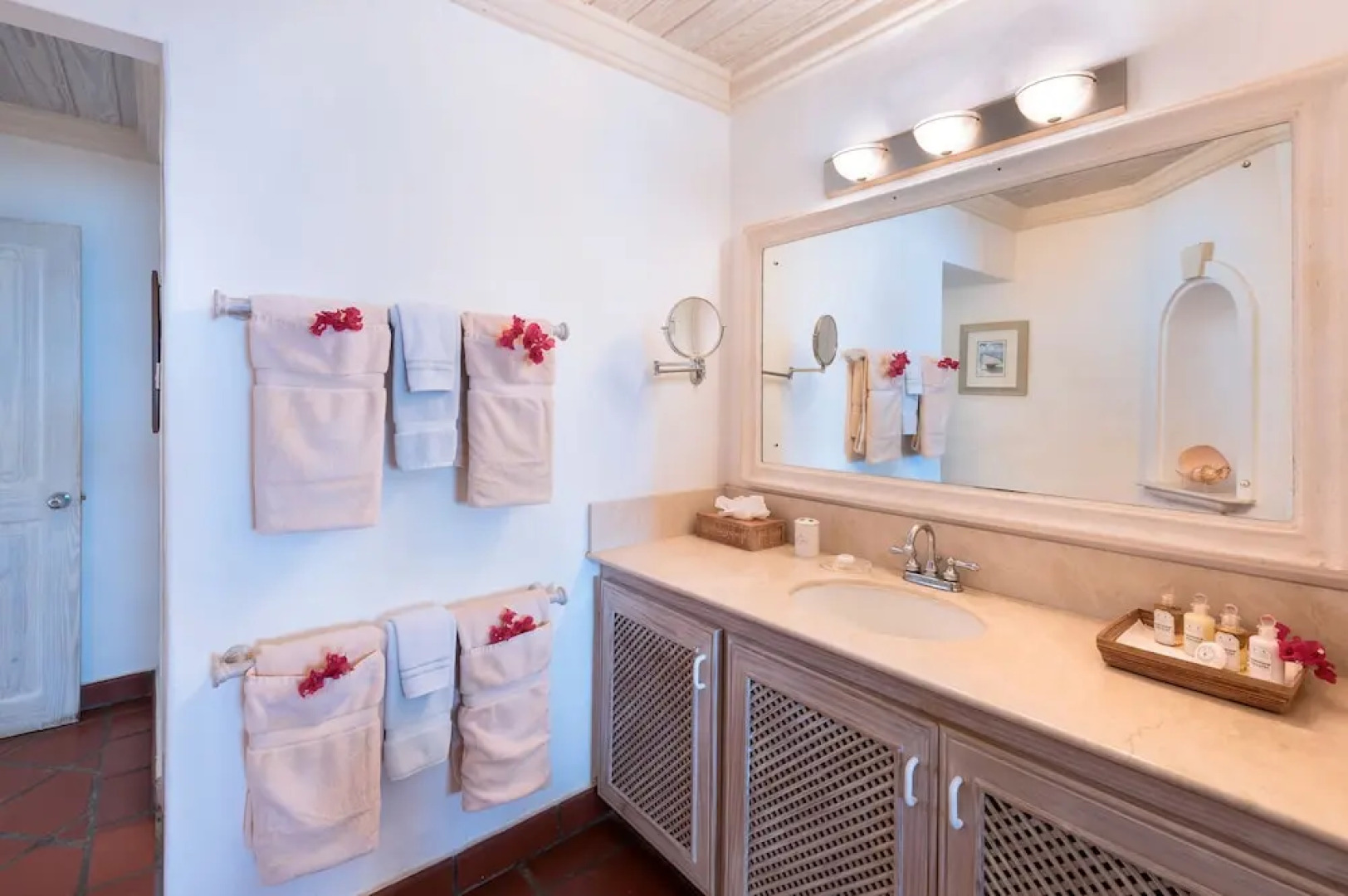 Emerald Beach 5 Aspicia by Altman