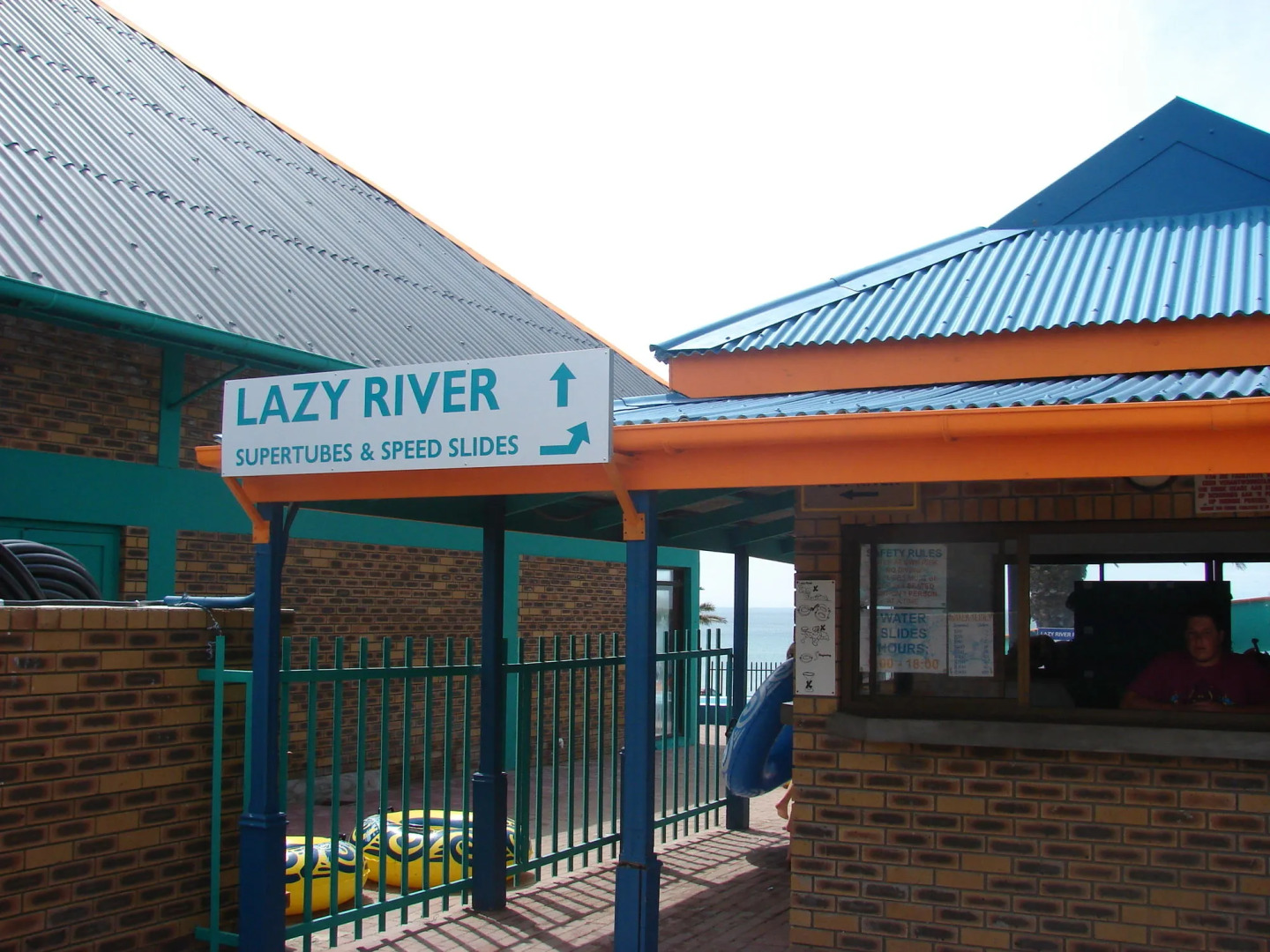 Vista Bonita Apartments