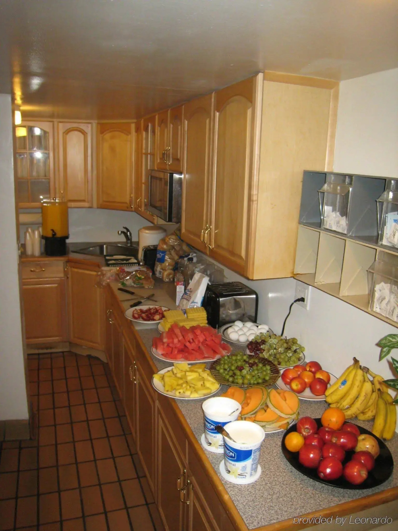 St. Moritz Lodge & Condominiums