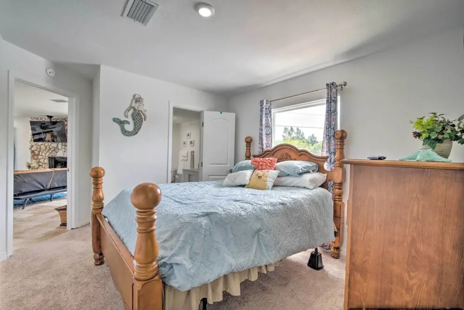 Remodeled Retreat on Homosassa River Canal!